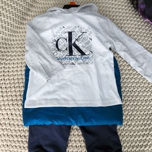 NWT Boys Calvin Klein 2T fall winter set